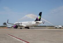 Se estrena el vuelo Mérida–Oakland
