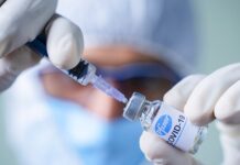 Nueva Zelanda anuncia que solo utilizará vacuna de Pfizer
