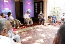 Ramírez Marín se compromete a ayudar a abuelitos de Mérida