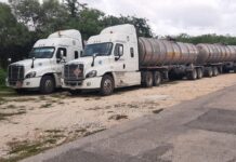 Aseguran dos pipas en el periférico con presunto combustible ‘huachicol’