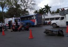 Madre e hija lesionadas al chocar contra un camión que se voló el alto