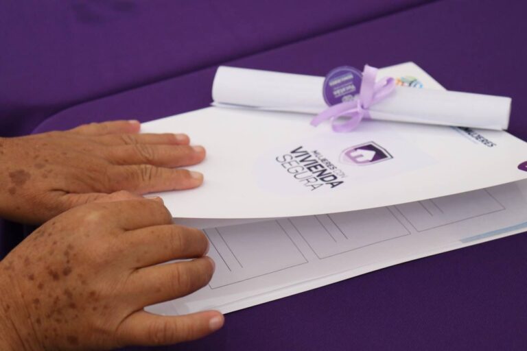 Reciben 67 mujeres víctimas de violencia apoyo para renta
