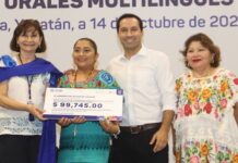 Vila entrega casi un millón de pesos para proyectos culturales en Yucatán