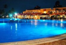 Funcionaria de Ixil renuncia al PAN, se va a Morena y festeja en la Riviera Maya