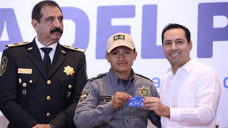 Reconocen compromiso y lealtad de los policías en su día