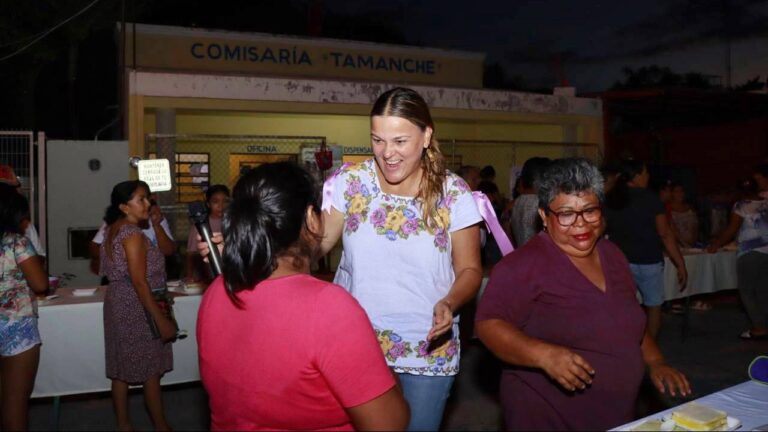 "Todo el apoyo para las comisarías," asegura Cecilia Patrón