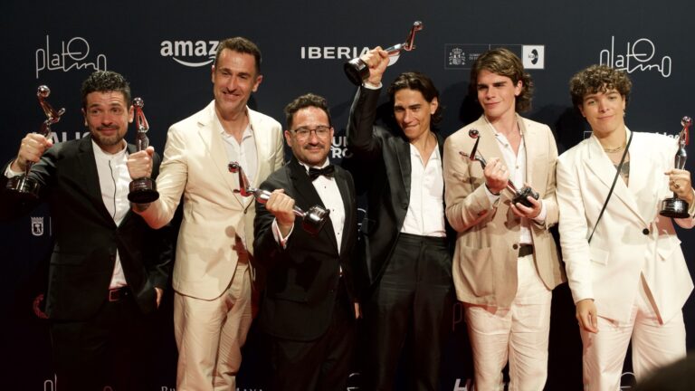 "La sociedad de la nieve" triunfa en los Premios Platino