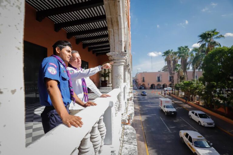 Escultista, Lenin Monroy, alcalde de Mérida por un día