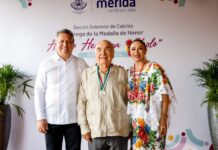 Tomás Ceballos recibió la medalla Héctor Herrera «Cholo» medalla Héctor Herrera Cholo
