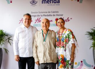 medalla Héctor Herrera Cholo