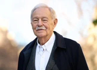 Eduardo Mendoza