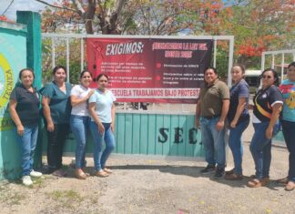 Más de 70 escuelas yucatecas inician huelga nacional
