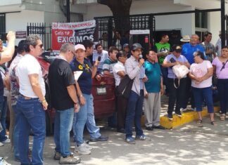 Magisterio y gobierno negocian aumento de aguinaldo