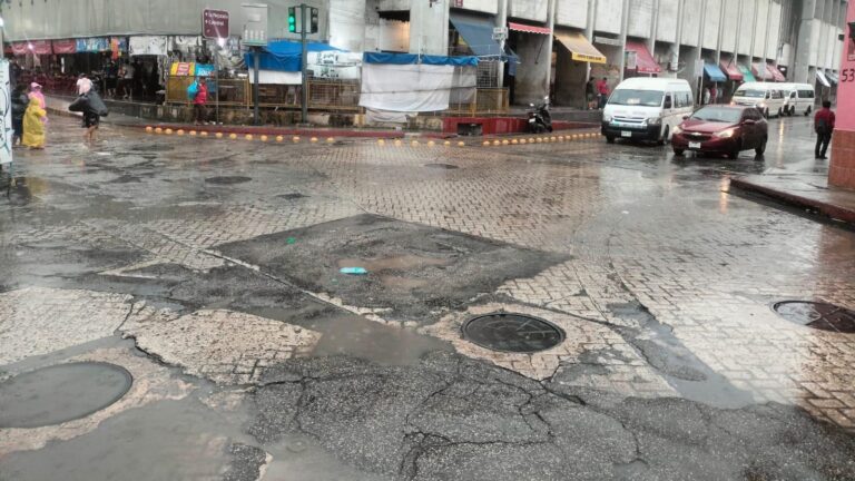 Ayuntamiento de Mérida supervisa drenaje en Centro Histórico