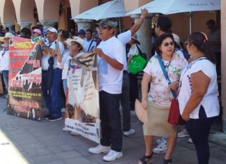 Docentes yucatecos vuelven a protestar en Mérida
