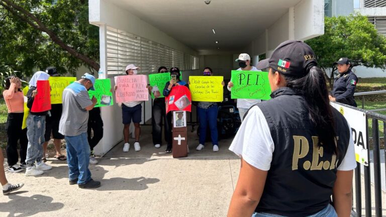 Familiares de joven asesin4d0 son atendidos por PEI