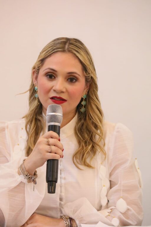 Claudia González preside el Consejo Coordinador Empresarial