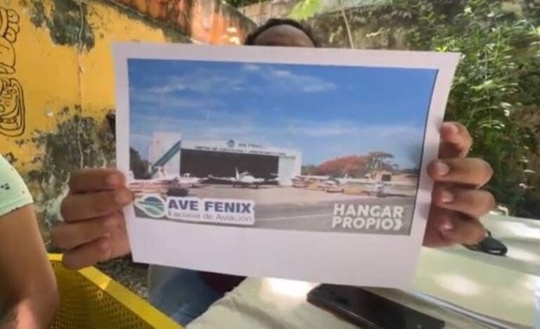 escuela de aviación Ave Fénix