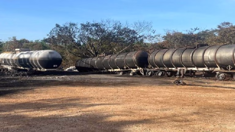 Aseguran 110 mil litros de huachicol en Umán
