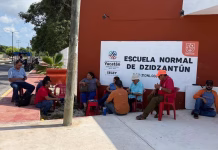Cierran Normal de Dzidzantún, exigen destitución de directora Cierran Normal de Dzidzantún, exigen destitución de directora