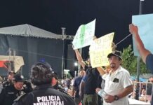 Policía intimida a familia durante informe del alcalde en Kinchil