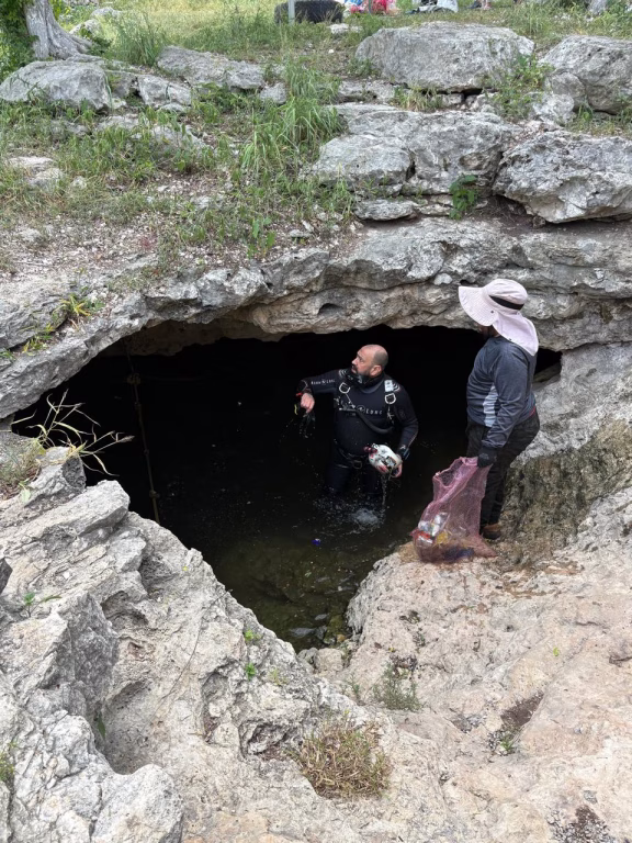 Extraen más de 100 kilos de basura del cenote Chen Há en Dzityá