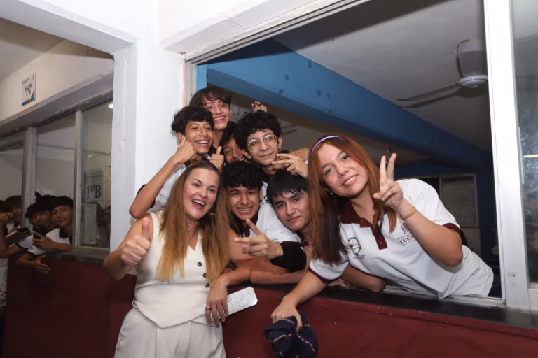 Dan primeros auxilios psicológicos a estudiantes Dan primeros auxilios psicológicos a estudiantes