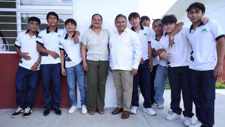Inauguran espacios educativos dignos en Bokobá