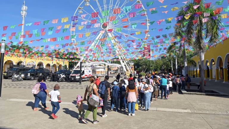 Invitan a escuelas a visitar Feria Yucatán 2025