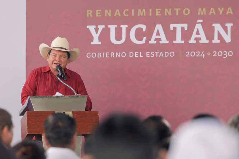 Rehabilitarán vías rurales en el oriente de Yucatán Rehabilitarán vías rurales en el oriente de Yucatán