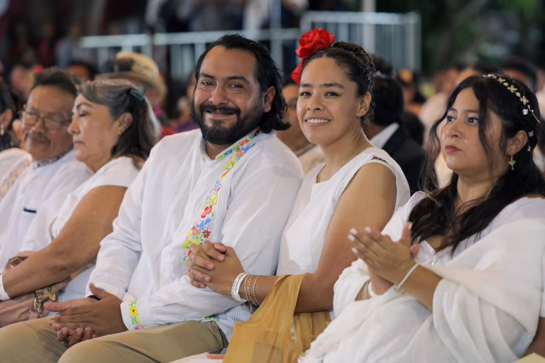 Se casan 565 parejas en las Bodas del Renacimiento Maya