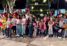 Asociaciones llevan juguetes y alegría a comisarías de Mérida