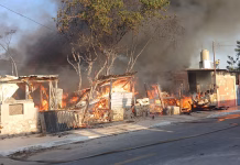 Incendio en Dzununcán deja 7 viviendas dañadas