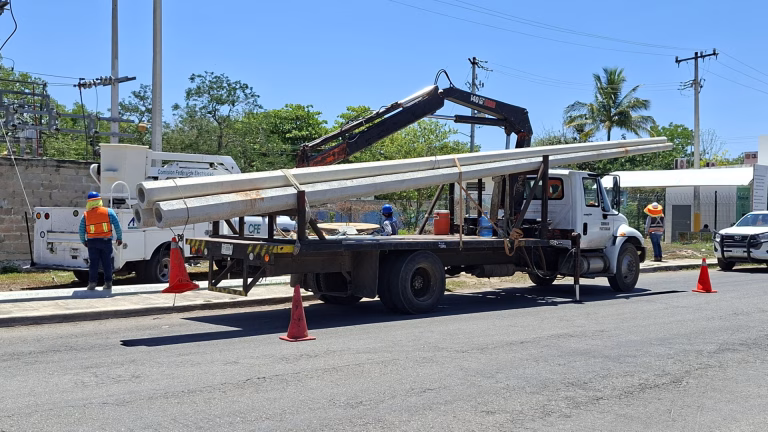 CFE corta luz en 16 localidades de Yucatán por mantenimiento