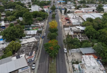 Cecilia Patrón supervisa repavimentación de la Avenida Canek