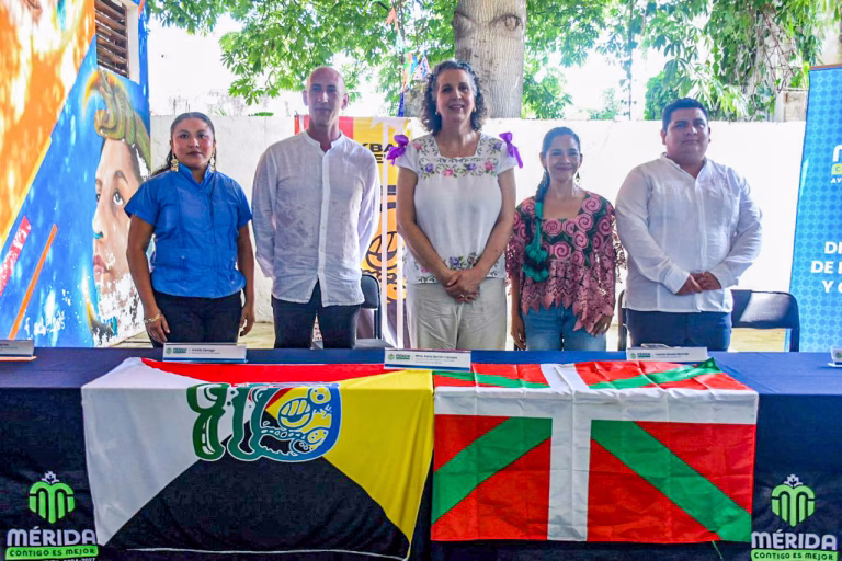 Encuentro de Municipios por la Lengua Maya en Mérida