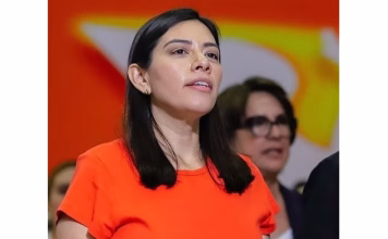 Movimiento Ciudadano cuestiona jornadas laborales excesivas en el sector salud