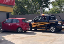 Muere conductor tras desvanecerse dentro de su vehículo en San Antonio Hool Muere conductor tras desvanecerse dentro de su vehículo en San Antonio Hool