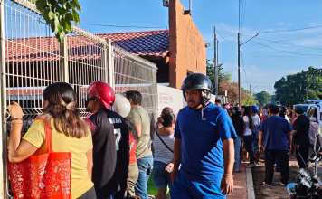 Alumnos de la Manuel Alcalá vuelven a clases en sede temporal PRIMARIA TIZIMIN
