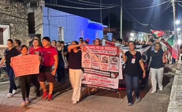 Trabajadores del IMSS en Tizimín protestan por falta de insumos y medicamentos