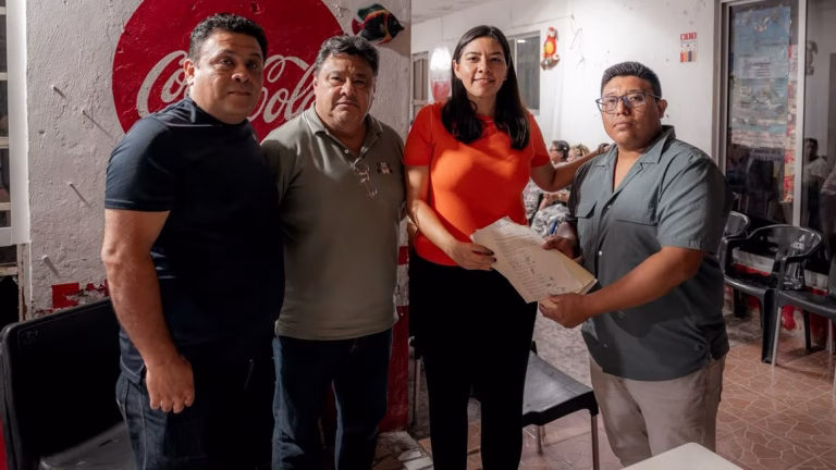 Vida Gómez solicita a la CFE resolver apagones en Telchac Puerto